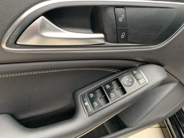 Mercedes-Benz CLA 220 – Image 24