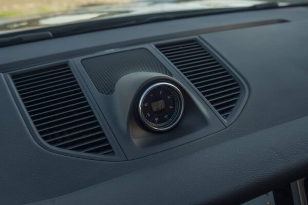Porsche Macan – Image 29