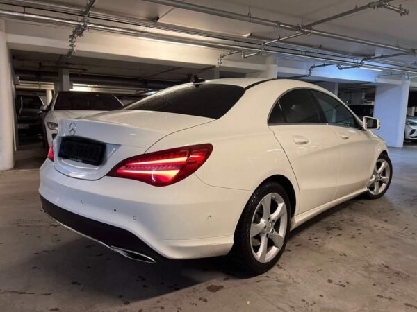 Mercedes-Benz CLA 180 – Image 8