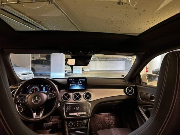 Mercedes-Benz CLA 180 – Image 16