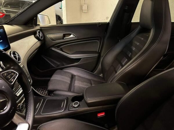 Mercedes-Benz CLA 180 – Image 22