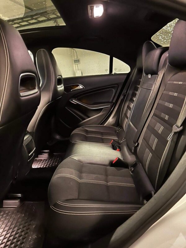 Mercedes-Benz CLA 180 – Image 20