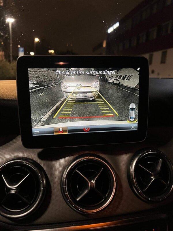 Mercedes-Benz CLA 180 – Image 23