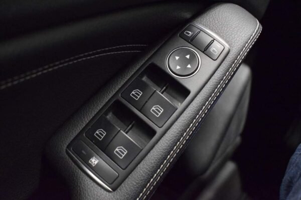 Mercedes-Benz Classe A 180 – Image 11