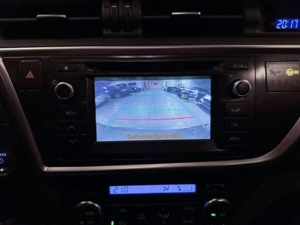Toyota Auris – Image 16