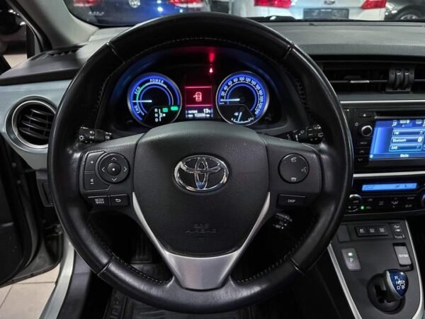 Toyota Auris – Image 15