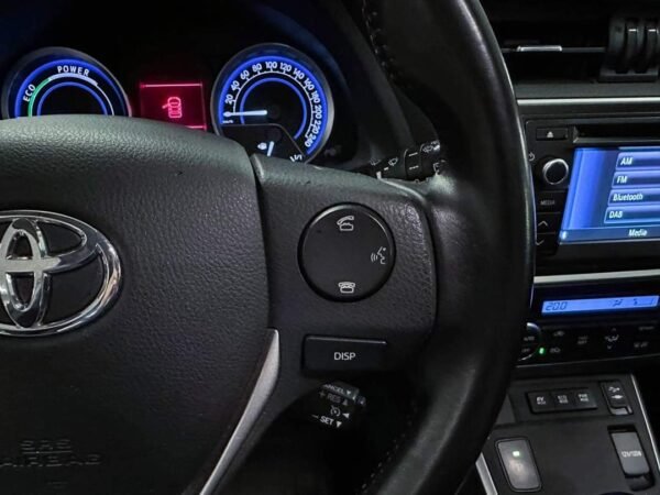 Toyota Auris – Image 20