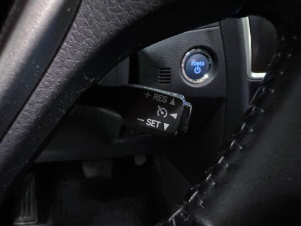 Toyota Auris – Image 24
