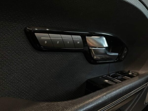 Range Rover Evoque – Image 21