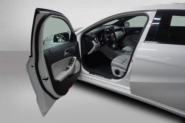 Mercedes Classe A 180 – Image 10