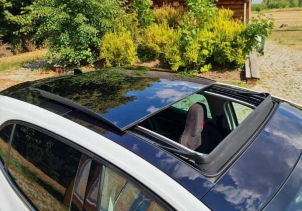 Renault Megane – Image 9
