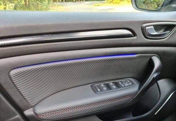 Renault Megane – Image 25