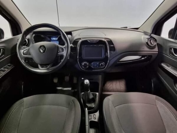 Renault Captur – Image 8