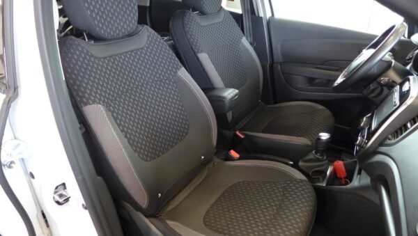 Renault Captur – Image 13