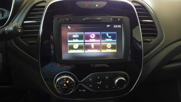 Renault Captur – Image 12