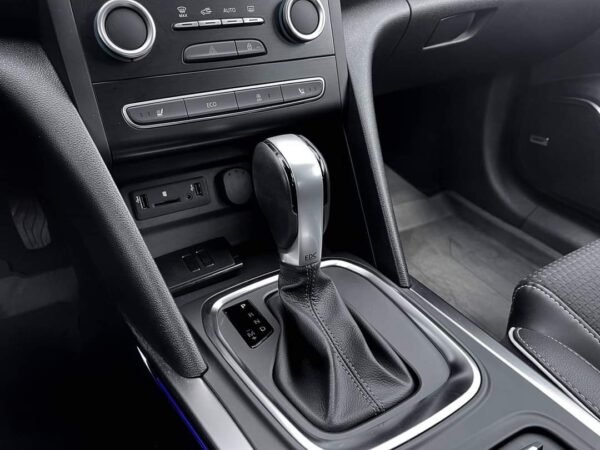 Renault Mégane – Image 13