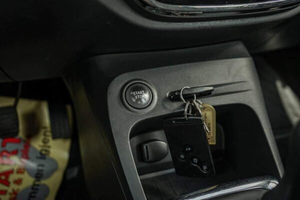 Renault Captur – Image 23