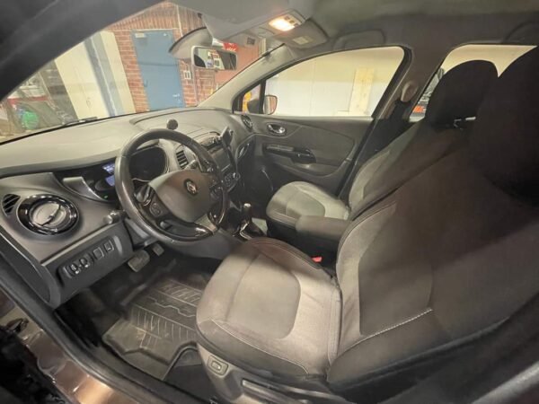 Renault Captur – Image 11