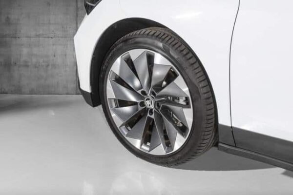 Skoda Enyaq – Image 17