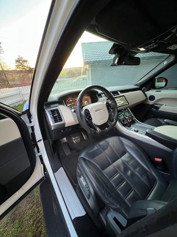 Range Rover Sport SVR – Image 21
