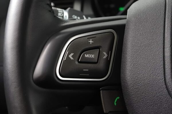 Land Rover Range Rover Evoque – Image 13