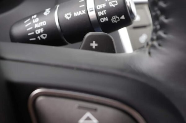 Land Rover Range Rover Evoque – Image 11