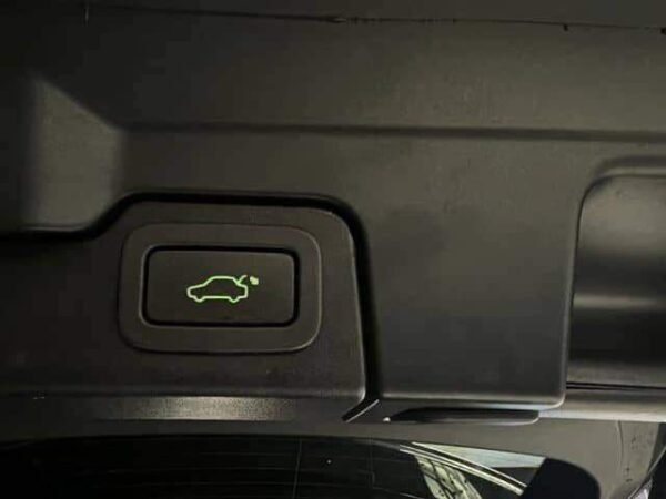 Land Rover Range Rover Evoque – Image 31