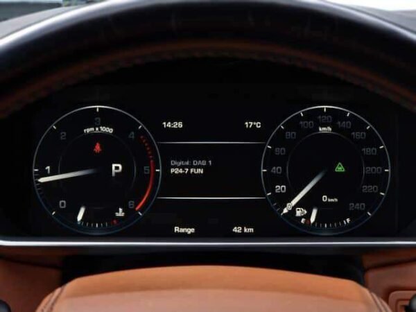 Range Rover Sport – Image 19