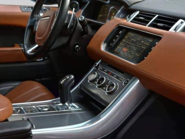 Range Rover Sport – Image 25