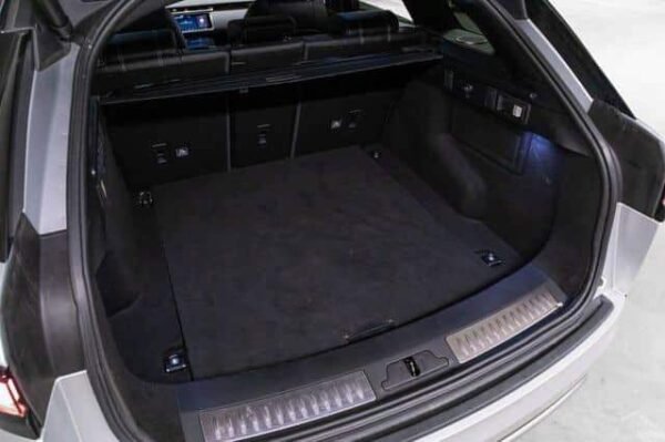 Range Rover Velar – Image 18