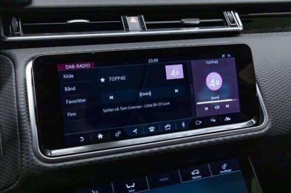 Range Rover Velar – Image 38
