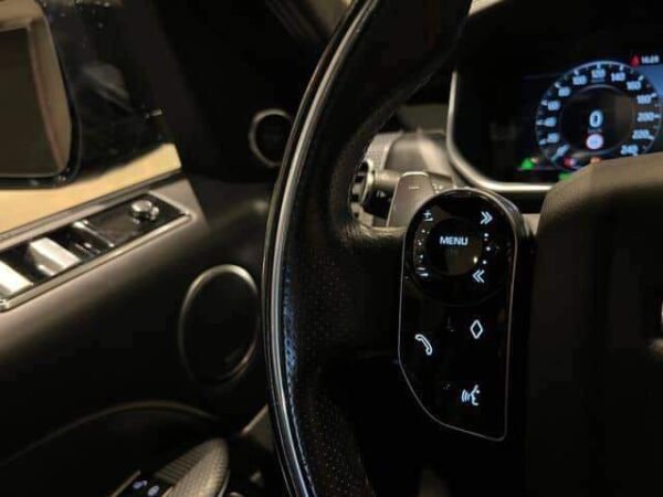 Range Rover Sport – Image 11
