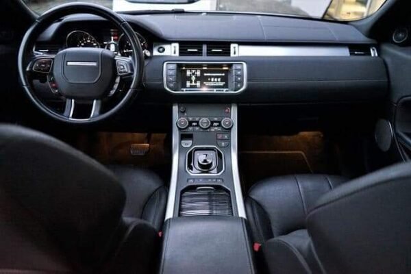 Range Rover Evoque – Image 11