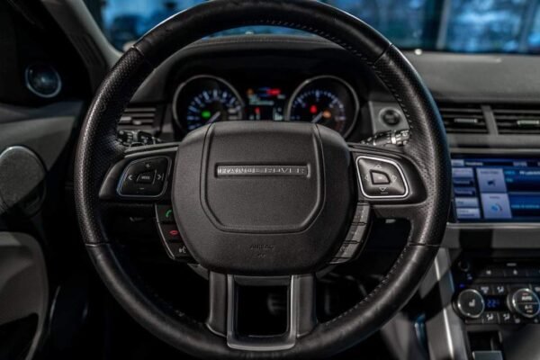 Range Rover Evoque – Image 8