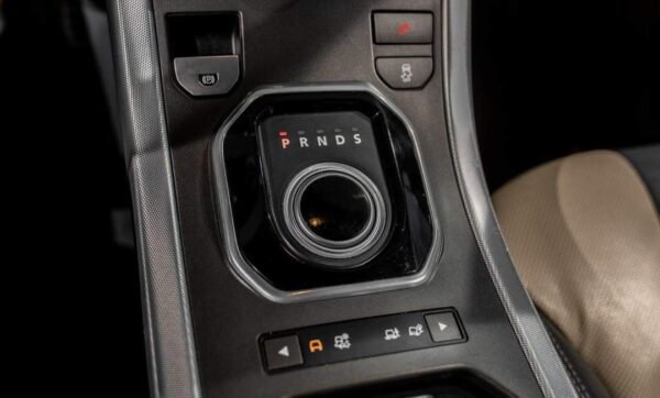 Range Rover Evoque – Image 12