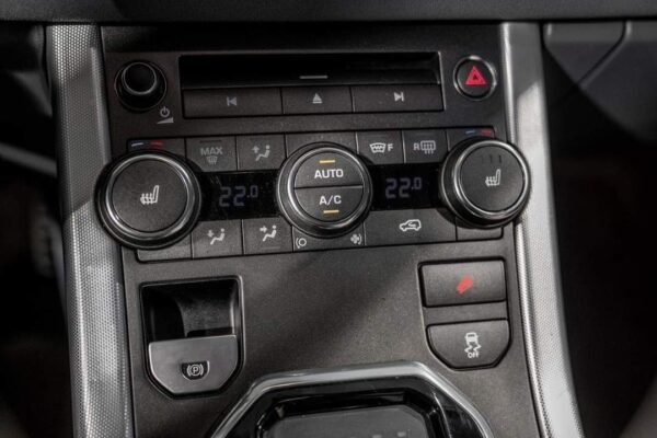 Range Rover Evoque – Image 11