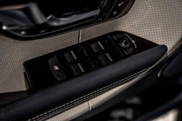 Range Rover Evoque – Image 26
