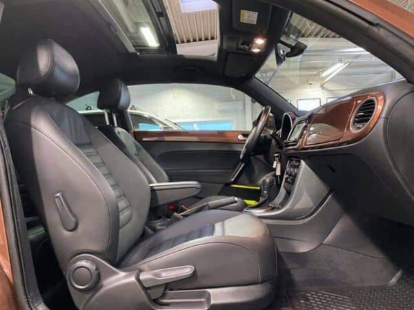 Volkswagen Beetle – Image 12