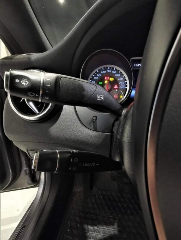 Mercedes-Benz CLA – Image 22