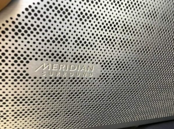 Land Rover Range Rover Velar Panorama HeadUp – Image 17