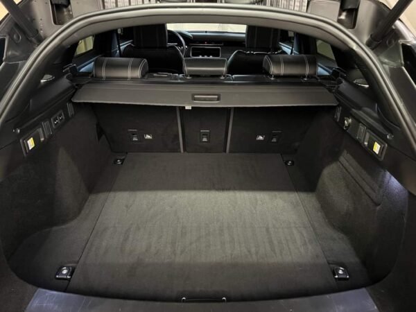 Range Rover Velar – Image 28