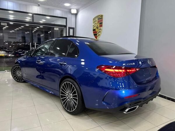 Mercedes-Benz C 220d  – Image 22