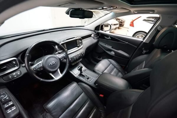 Kia Sorento – Image 25
