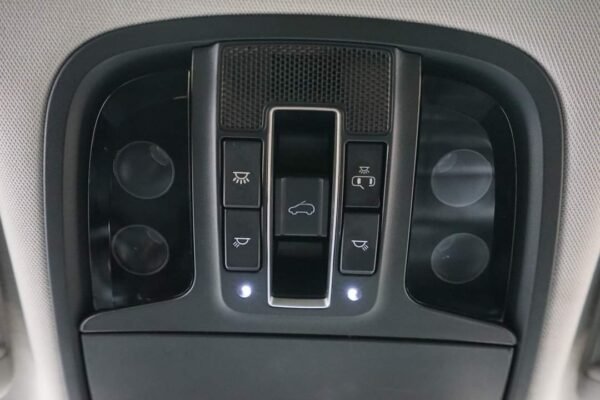 Kia Sorento – Image 33