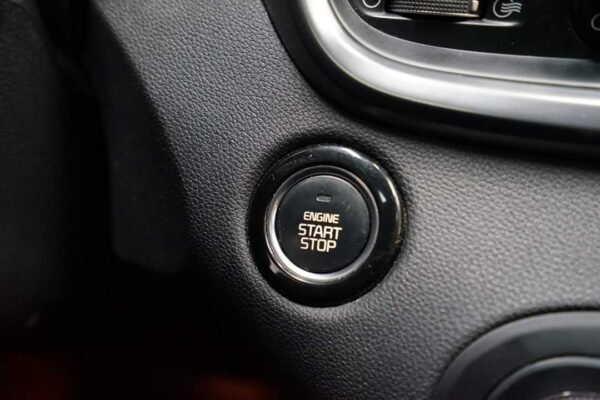 Kia Sorento – Image 35