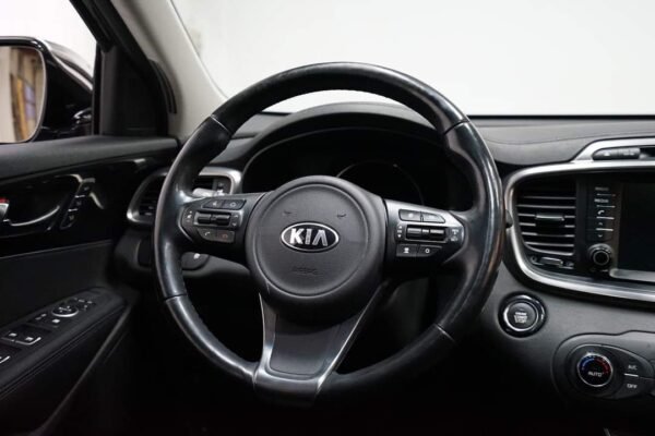 Kia Sorento – Image 41