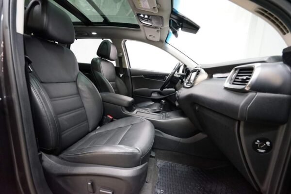 Kia Sorento – Image 46