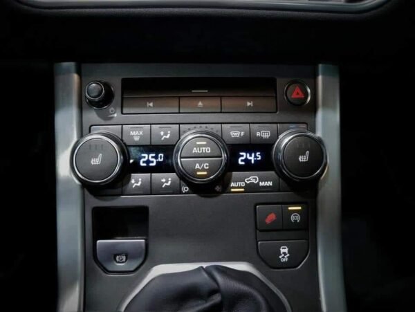 Range Rover Evoque – Image 13