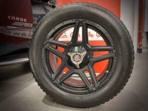 Chevrolet Tahoe LTZ – Image 37