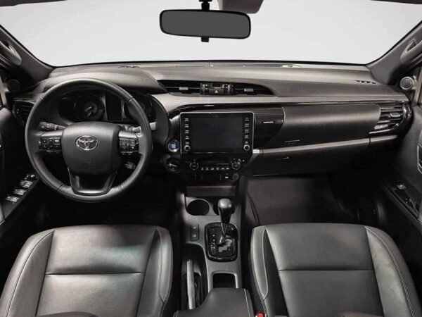 Toyota HiLux – Image 9